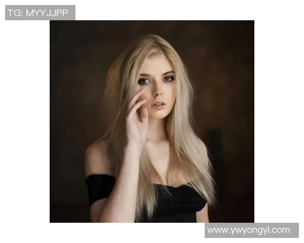 俄罗斯美女与足球明星的浪漫邂逅精彩瞬间尽在眼前 俄罗斯美女与足球明星的浪漫邂逅精彩瞬间尽在眼前